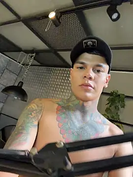 xavierblak – webcam-show