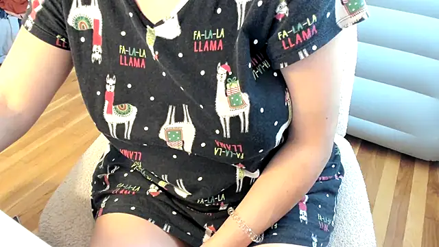 bigb00tyjudyyX's Live XXX Chat