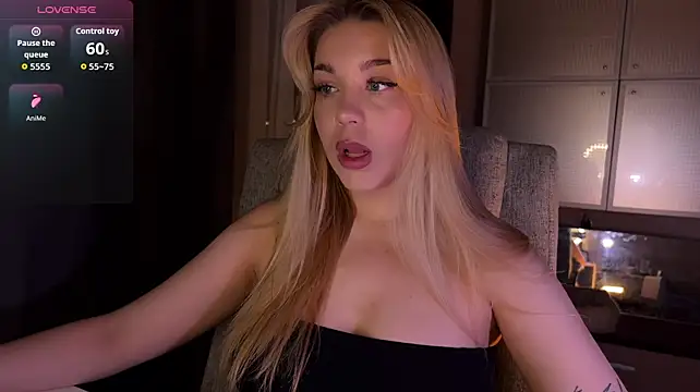 ariashaa Adlı Modelin Canlı XXX Sohbeti