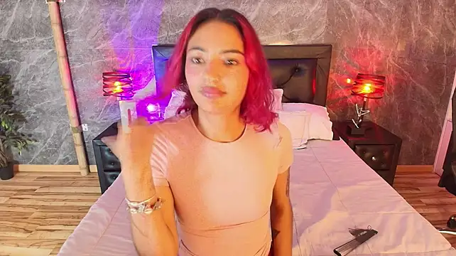 Violetta_Leon Adlı Modelin Canlı XXX Sohbeti