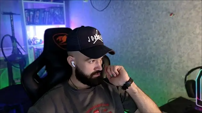 Chat XXX en directo de _Serious_Man