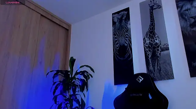 Santos_ramirez1のライブXXXチャット