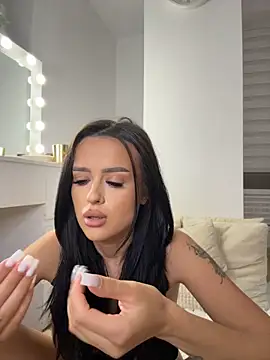 XXX chat uživo modela Katty_Pery