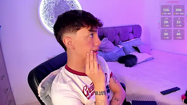Timothy_ros' Live XXX Chat