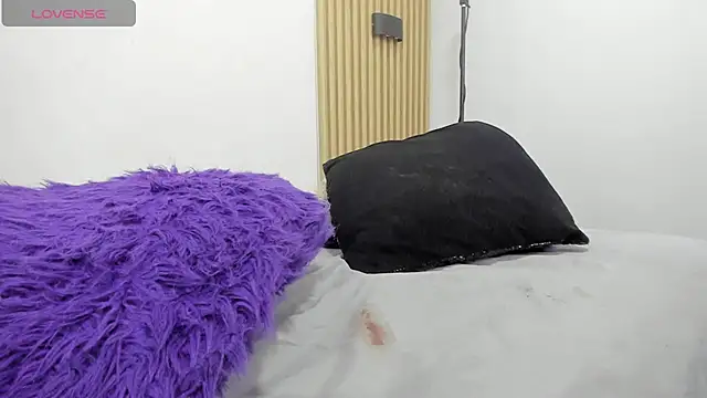 EllaScott7's Live XXX Chat