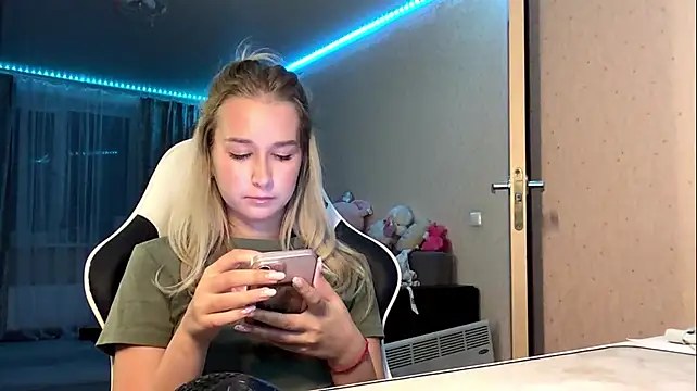 JoyBold live XXX chat