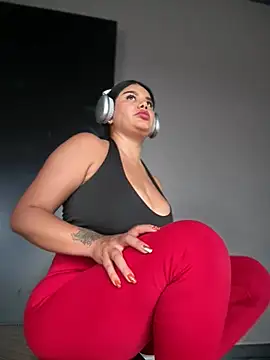 Issane_Peru Chat XXX in diretta