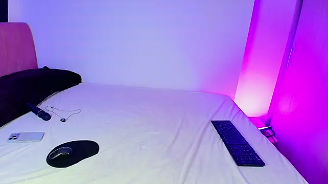 XXX chat uživo modela Sofii_Cs