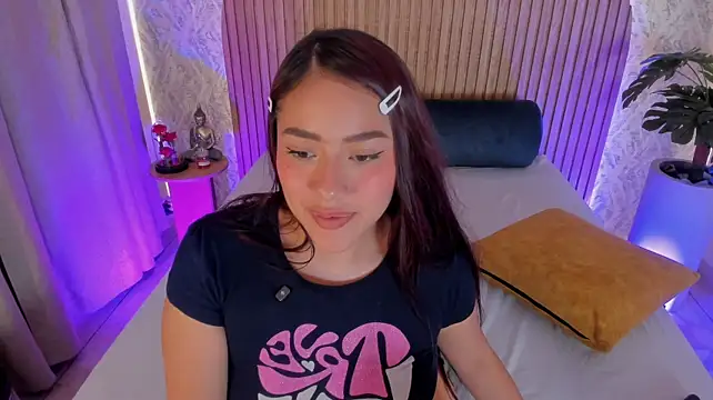 Chatroom XXX en direct de nicolle_pierce