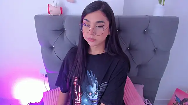Chatroom XXX en direct de RoseCassie