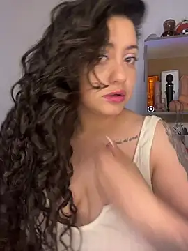 Chatroom XXX en direct de Amyy_1