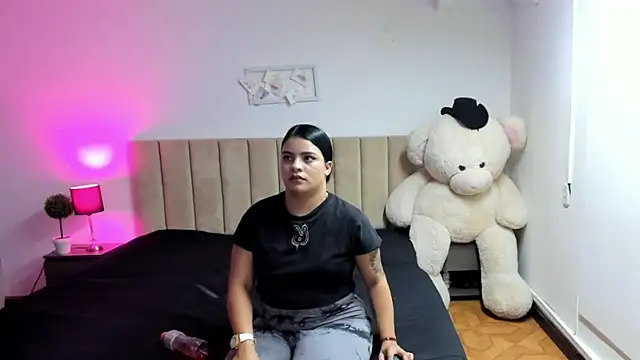Chat XXX en directo de KeylaGomez_