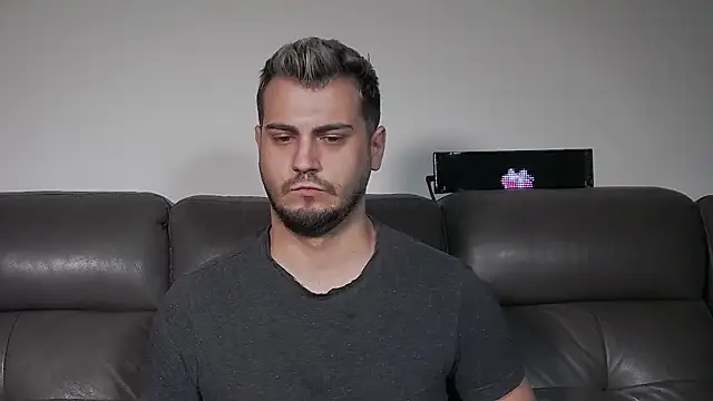 CrazyDom1's Live XXX Chat