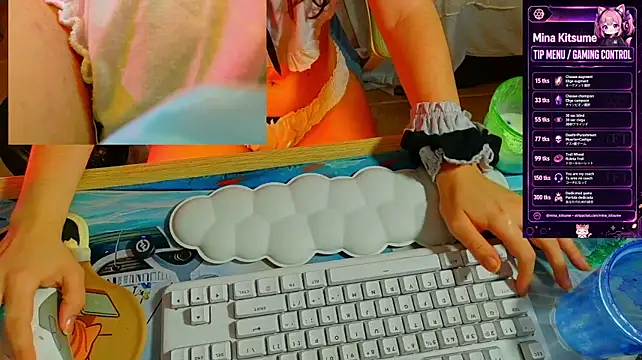 minakitsume Adlı Modelin Canlı XXX Sohbeti