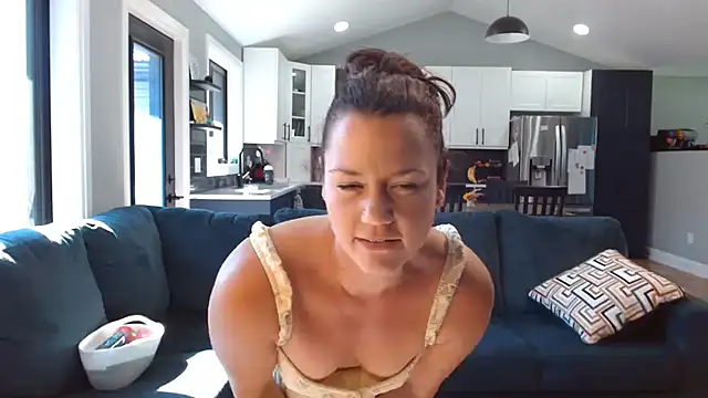 Chat +18 de thekorrarae ao vivo