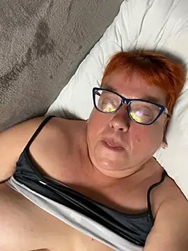 Klio5678 XXX чат на живо