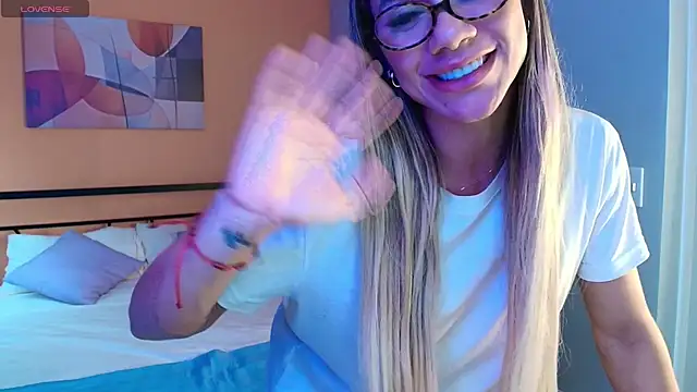 Valentina_Saint live XXX chat