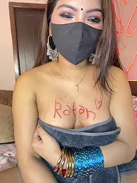 Berry_blossom's Live XXX Chat