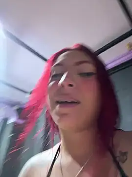 Chatroom XXX en direct de GiaRedd
