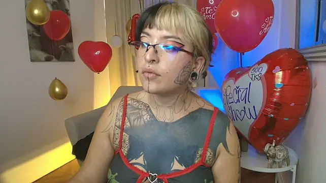 lena_w_'s Live XXX Chat
