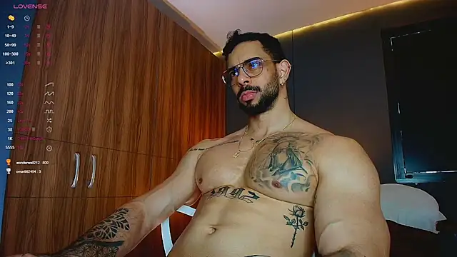 massimo_visconti's Live XXX Chat