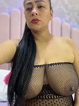 sofia_xxx02 élő XXX-chatje