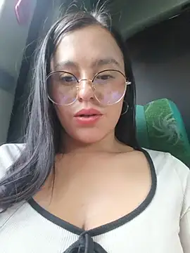 Luna_Rose1のライブXXXチャット