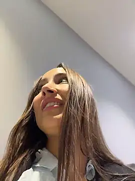 Онлайн чат XXX ICrazyOneIRL