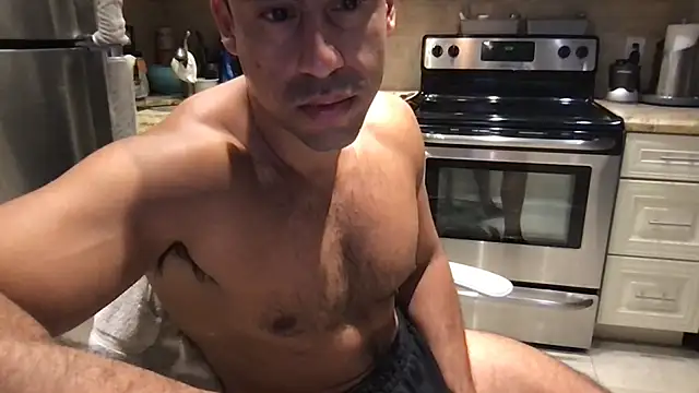 BigGuyMuscle 라이브 XXX 채팅