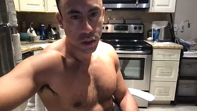 צ'אט XXX בשידור חי של BigGuyMuscle