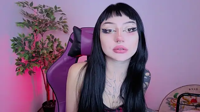 Živý XXX chat catipetite