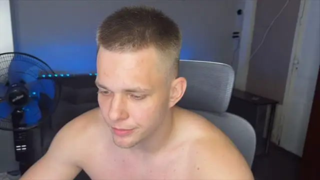 Nikclak 라이브 XXX 채팅
