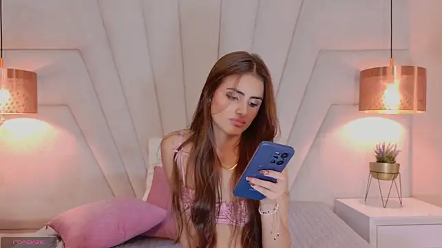 Czat XXX na żywo – Ariaa_Collins