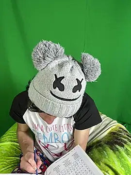 Czat XXX na żywo – LittleTymmy