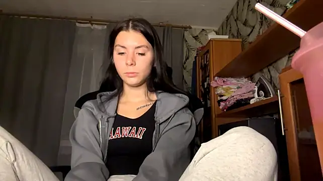 LilyMinimum – Naživo XXX chat