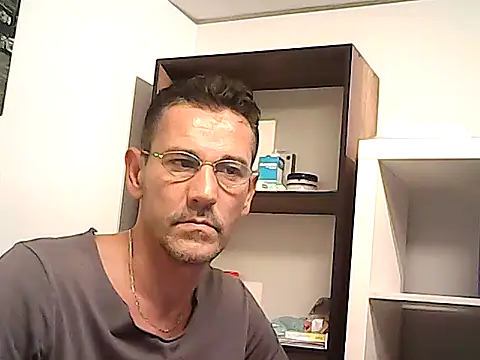 دردشة mastercharisma35 الجنسية المباشرة