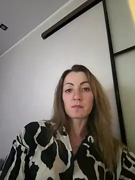 NikaStars' Live XXX Chat
