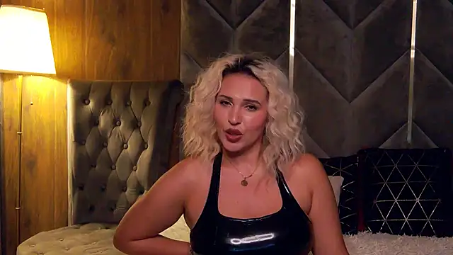 Chat XXX en directo de LaylaBlakes