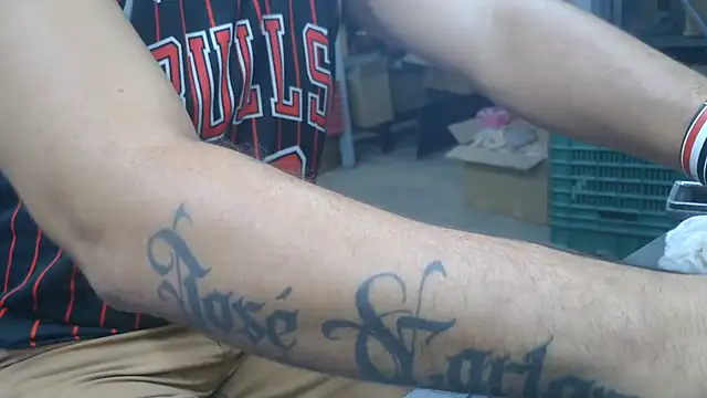 XXX chat uživo modela BustedCall