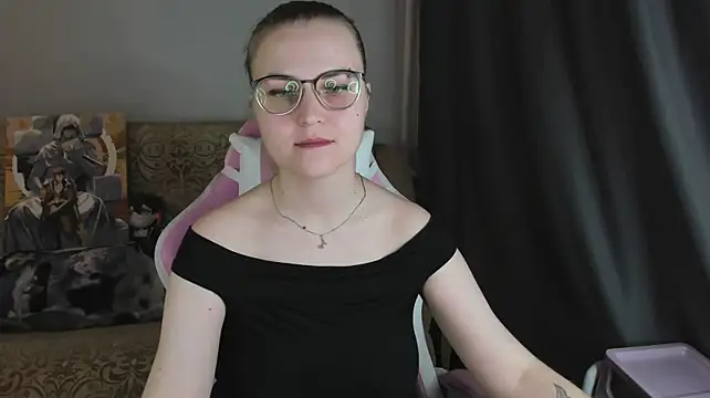 Chatroom XXX en direct de MissBrightShine
