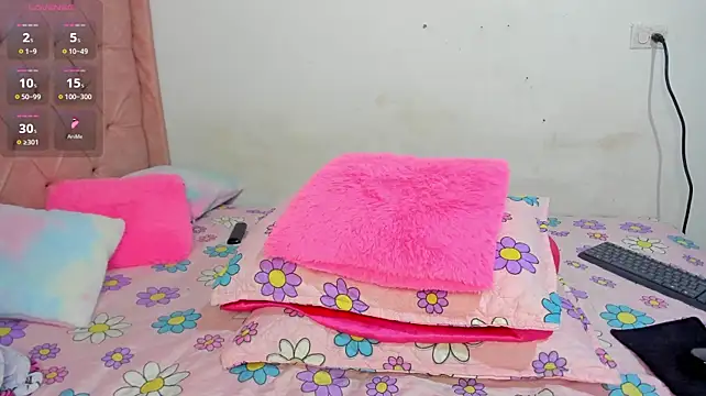 solpeich Adlı Modelin Canlı XXX Sohbeti