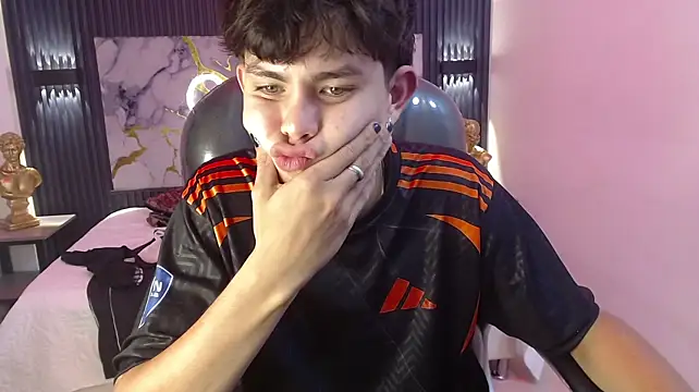 แชท XXX สดของ Eliot_rizzo