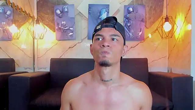 دردشة Angel_Blessed الجنسية المباشرة