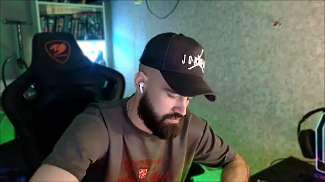 Chat +18 de _Serious_Man ao vivo