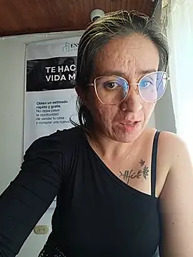 Valentina--1 라이브 XXX 채팅