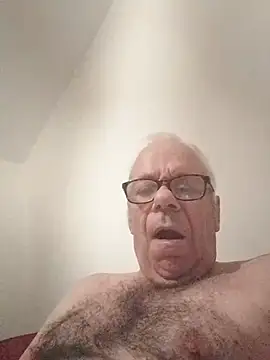 AIDIl63 Live XXX Chat