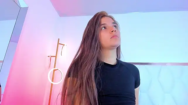 ZoeBarnett's Live Chat Room