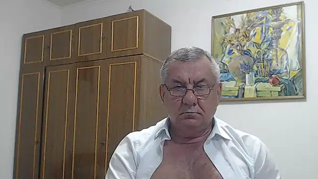 Онлайн чат XXX machomale3
