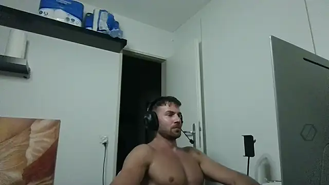 Онлайн чат XXX alpha-hunk