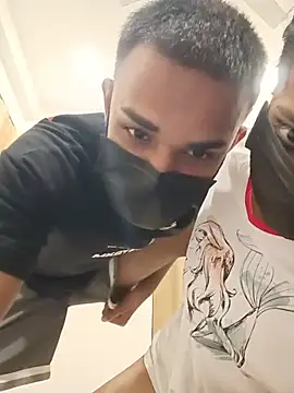 DaizyDanny's Live XXX Chat